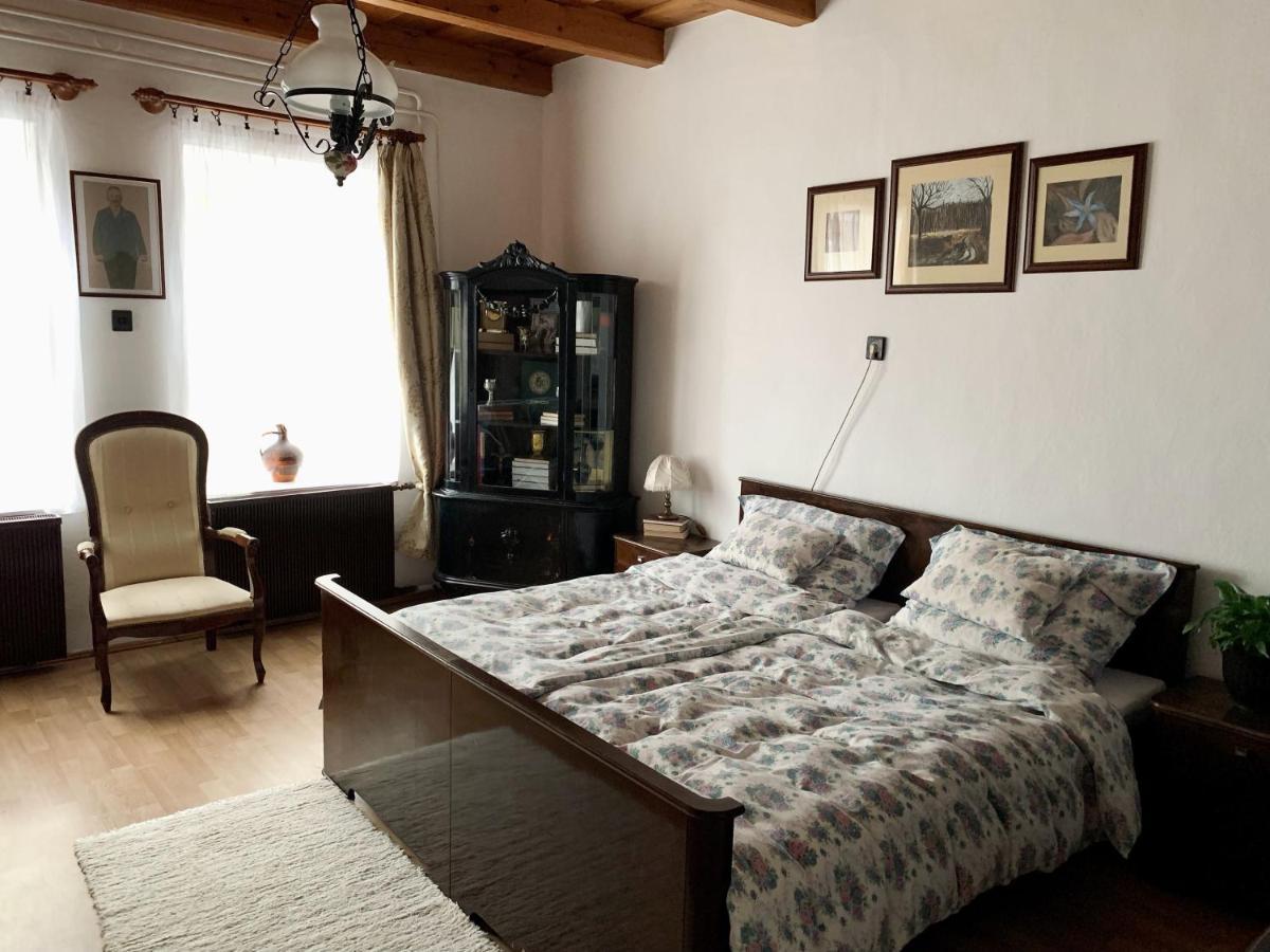 Henrietta Vendeghaz Apartment Domoszlo ภายนอก รูปภาพ