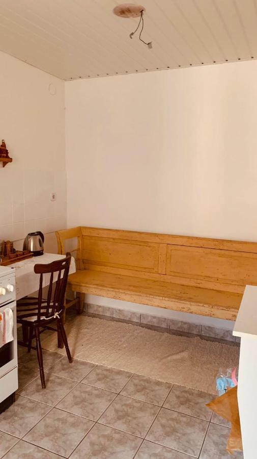Henrietta Vendeghaz Apartment Domoszlo ภายนอก รูปภาพ