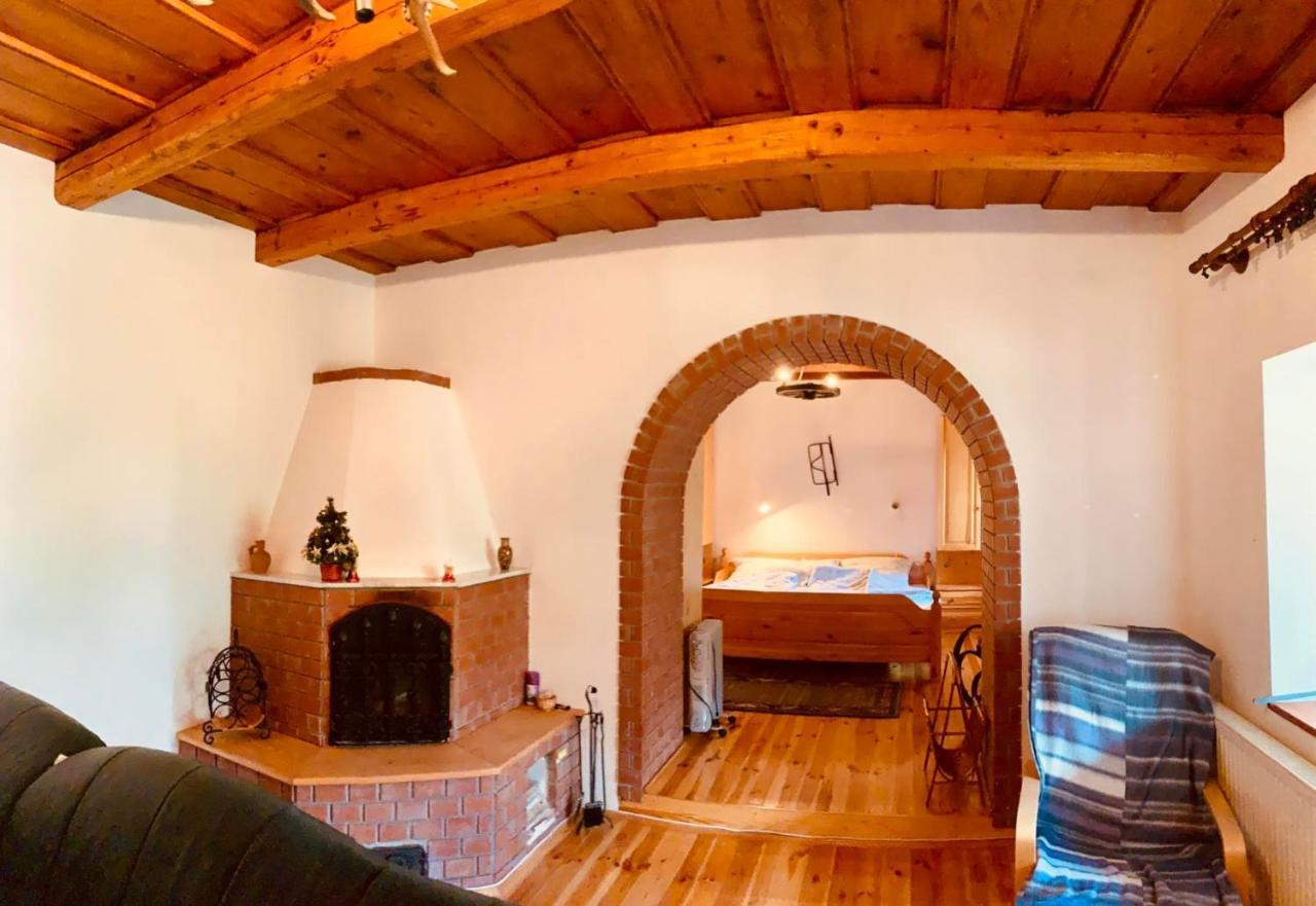 Henrietta Vendeghaz Apartment Domoszlo ภายนอก รูปภาพ