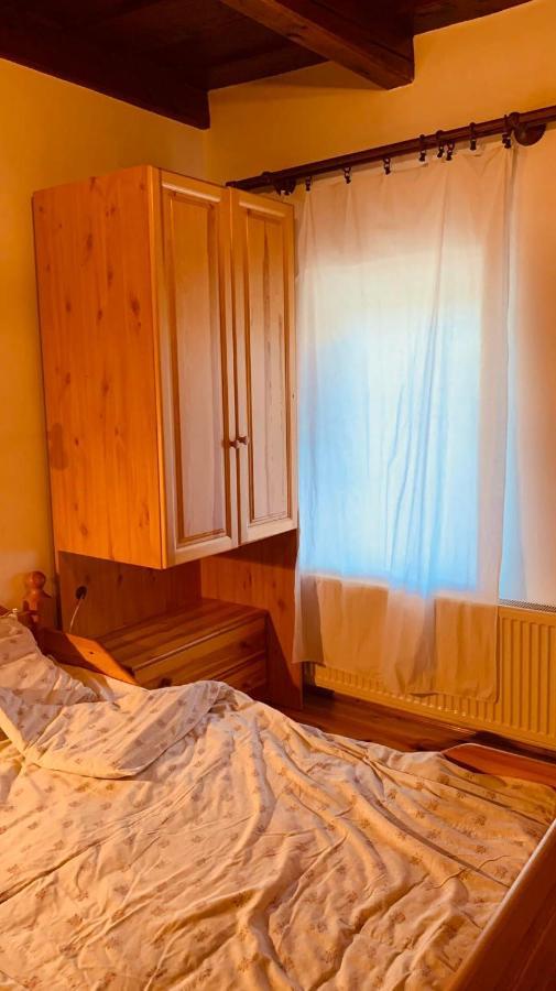 Henrietta Vendeghaz Apartment Domoszlo ภายนอก รูปภาพ