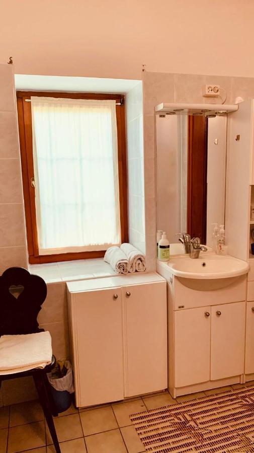 Henrietta Vendeghaz Apartment Domoszlo ภายนอก รูปภาพ